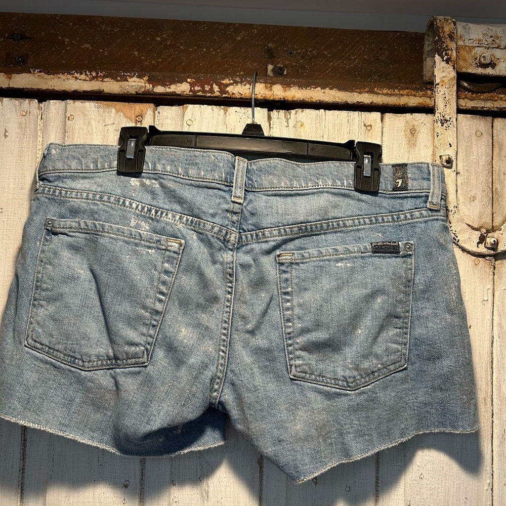 7 for all Mankind Metallic Silver Mid Rise Jean Shorts Size 32 - Picture 5 of 8